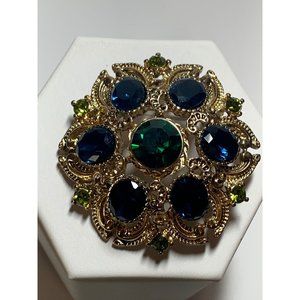 SQUIRE Vintage Brooch 1960s Gold and Rhinestones